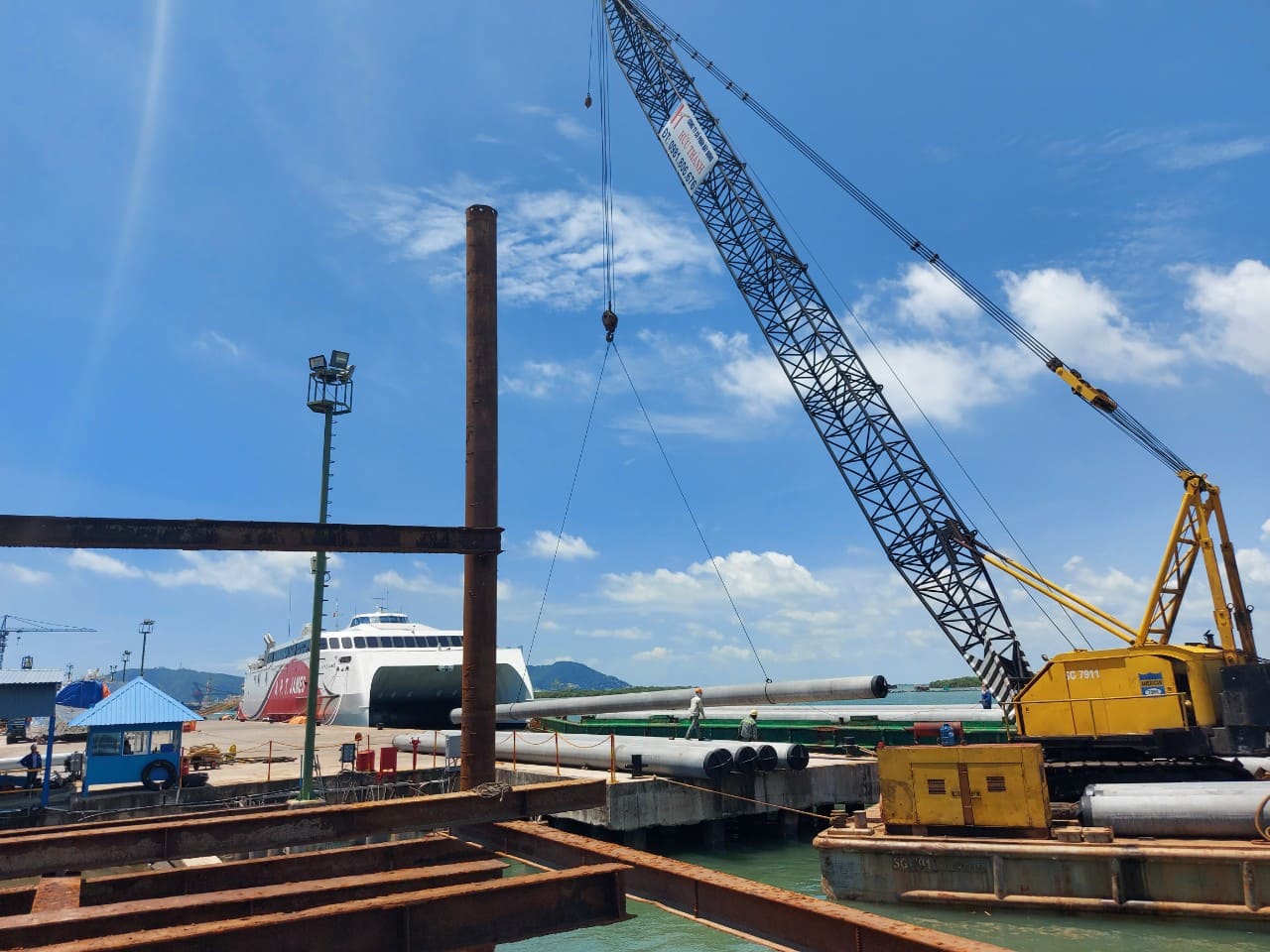 CONSTRUCTION-AND-INSTALLATION-OF-20-000DWT-ONSHORE-WHARF--DONG-XUYEN-PORT-