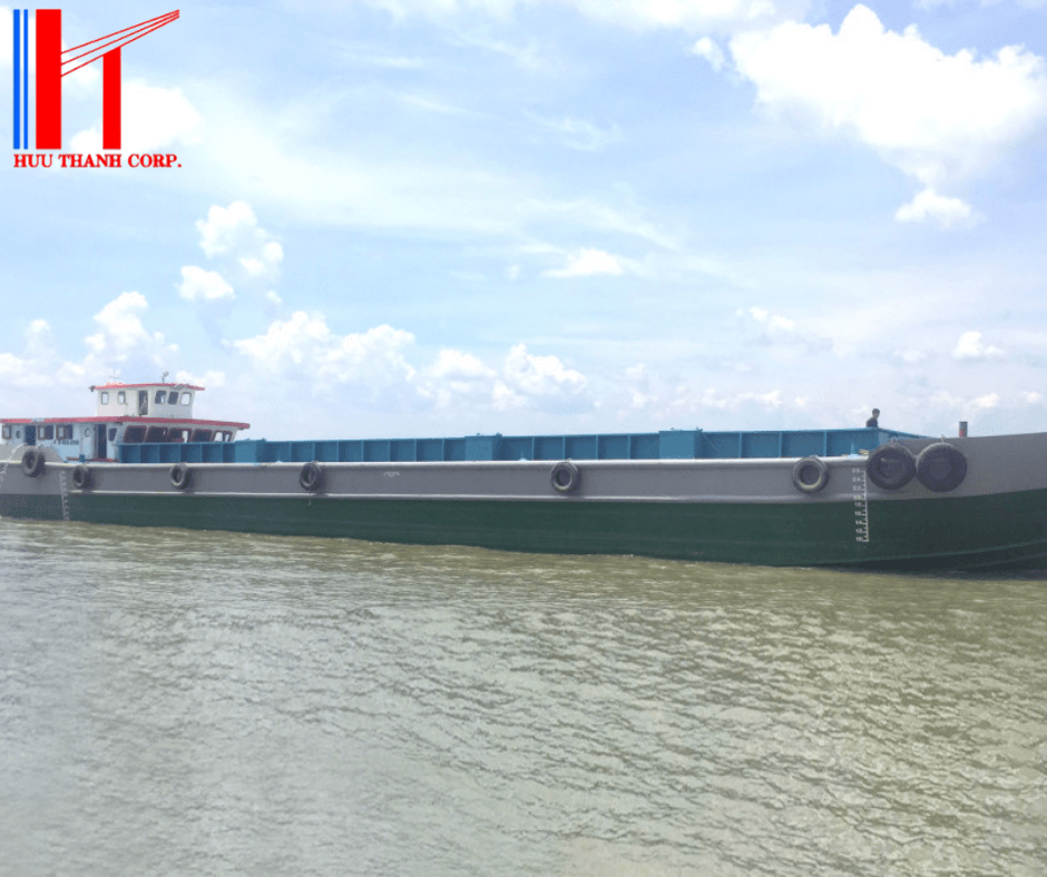 TUGBOATS--BARGE--CARRYING-SHIPS